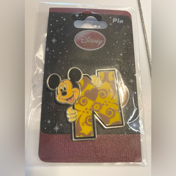 Disney Silver Necklace and Pin “N” Authentic From Disneyland 28” Kids Jewelry - Picture 4 of 5